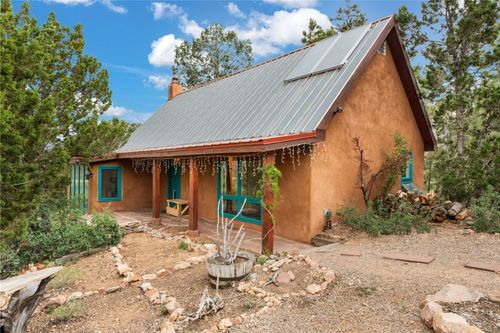 87 Quartz Trl, Santa Fe, NM, 87505-8198 | Card Image