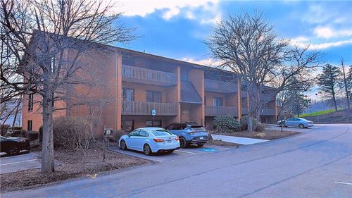 406 Mcknight Park Dr, Pittsburgh, PA, 15237 | Card Image