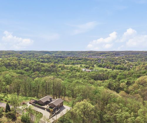 1119 Harpeth Ridge Rd, Franklin, TN, 37069-7055 | Card Image