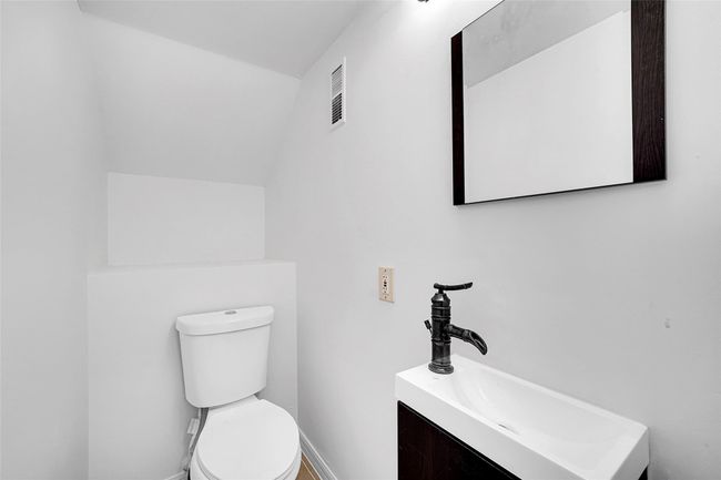 225 - 225 Se 11 Th Ave, Townhouse with 2 bedrooms, 3 bathrooms and null parking in Pompano Beach FL | Image 6