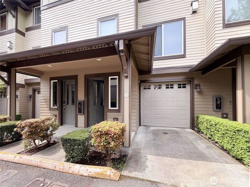 d5-2115 201st Pl Se, Bothell, WA, 98012-8563 | Card Image