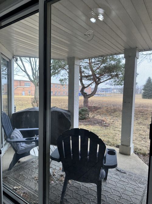 418 Waterford Ct, Carol Stream, IL, 60188-6017 | Card Image