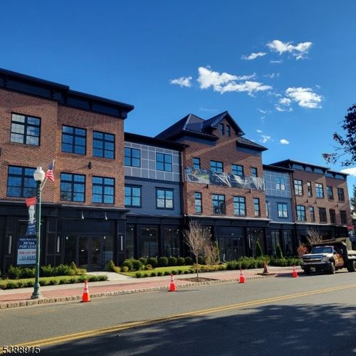 40-1776 E 2nd St, Scotch Plains, NJ, 07076-1700 | Card Image