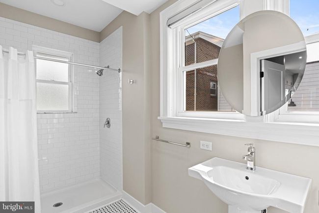 506 W High St, House other with 3 bedrooms, 2 bathrooms and null parking in CARLISLE PA | Image 16