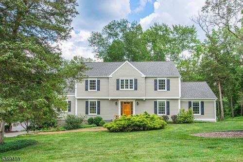 330 Grist Mill Dr, Basking Ridge, NJ, 07920-2444 | Card Image