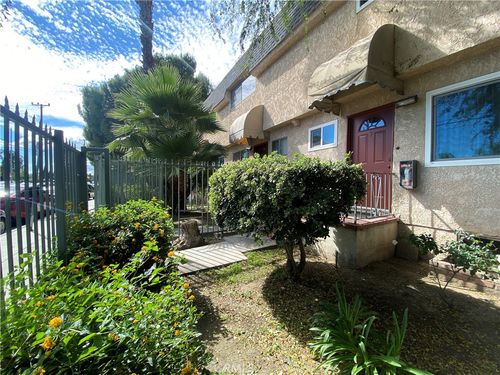 3-17041 Roscoe Boulevard, Northridge, CA, 91325 | Card Image