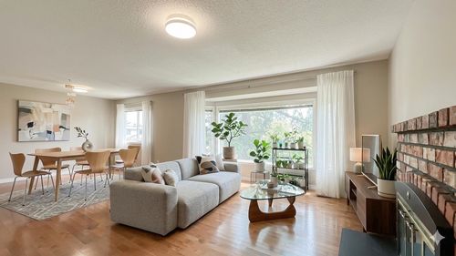 9392 139 St, Surrey, BC, V3V7K9 | Card Image