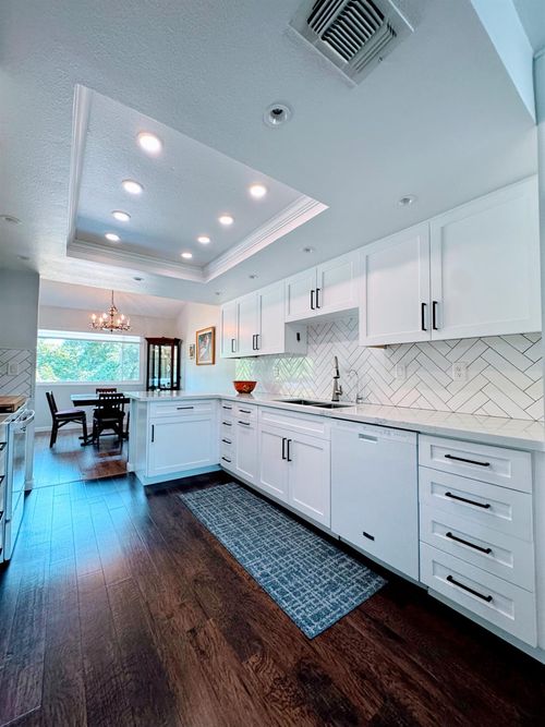 2598 Rio Bravo Cir, Sacramento, CA, 95826-2235 | Card Image