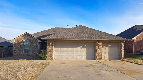 417 E Plantation Ter, Mustang, OK, 73064-4945 | Card Image