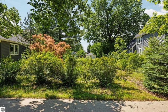 220 E 10 Th St, Home with 0 bedrooms, 0 bathrooms and null parking in Traverse City MI | Image 11
