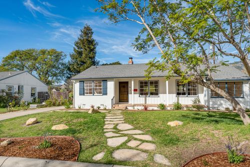 39 E Calle Crespis, SANTA BARBARA, CA, 93105-3411 | Card Image