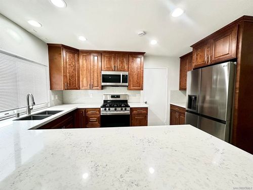1696 Pepper Dr, El Cajon, CA, 92021-3601 | Card Image