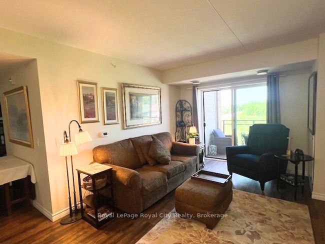 309 - 7 Kay Cres, Condo with 2 bedrooms, 2 bathrooms and 1 parking in Guelph ON | Image 9