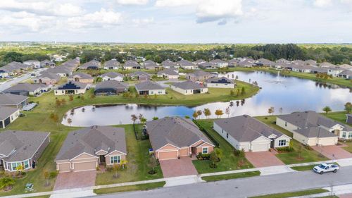 6 52nd Sq, Vero Beach, FL, 32968-2502 | Card Image