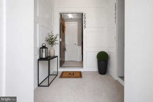 20659 Sibbald Sq, ASHBURN, VA, 20147-4066 | Card Image