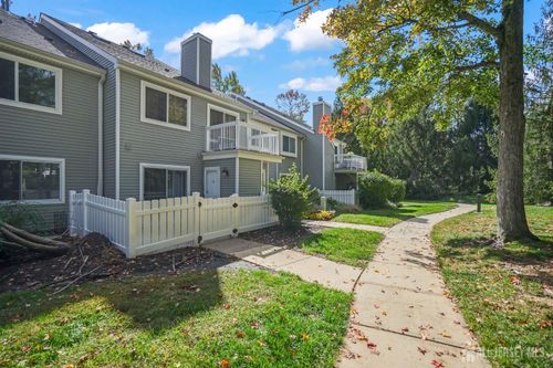 53 Foxtail Ln, Monmouth Junction, NJ, 08852-2008 | Card Image