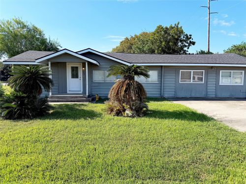 1302 N Avenue R, Freeport, TX, 77541-3716 | Card Image
