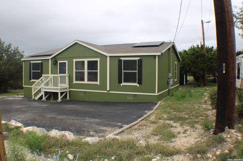 1824 Live Oak Dr, Canyon Lake, TX, 78133-2656 | Card Image