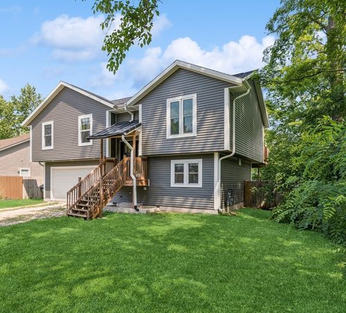 W1018 Lark Spur Rd, Genoa City, WI, 53128-1559 | Card Image