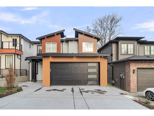 7020 205 St, Langley, BC, V2Y1S9 | Card Image
