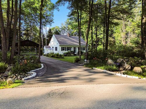 11 Lewis Road, Sidney, ME, 04330 | Card Image