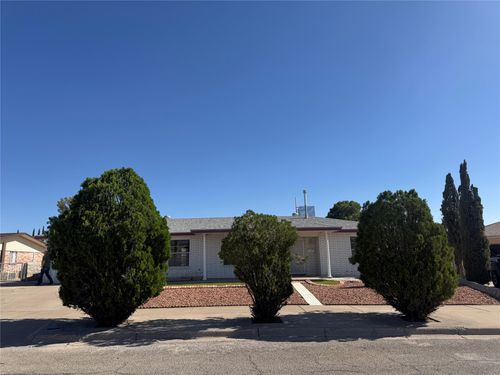 10604 Lakewood Ave, El Paso, TX, 79935-4109 | Card Image