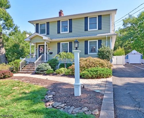 33 Riverside Dr, Florham Park, NJ, 07932-2402 | Card Image