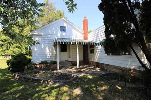 825 E River Road, Flushing, MI, 48433 | Card Image