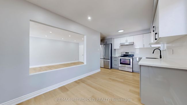 UPPER - 3254 Fieldgate Dr, House attached with 3 bedrooms, 2 bathrooms and 1 parking in Mississauga ON | Image 11
