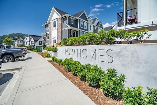 8233 Foxfern Road, Chilliwack, BC, V2R6H9 | Card Image