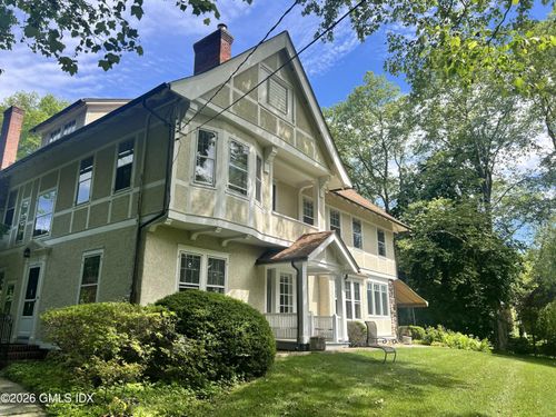 33 Hillside Rd, Greenwich, CT, 06830-4834 | Card Image