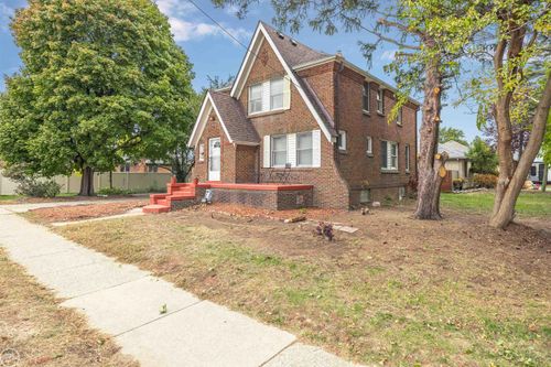 11081 15 Mile Rd, Sterling Heights, MI, 48312-3613 | Card Image