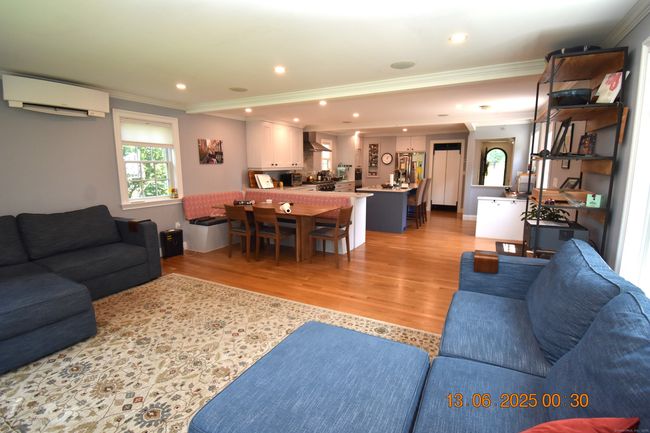 323 Main Street, House other with 3 bedrooms, 3 bathrooms and null parking in Wethersfield CT | Image 8