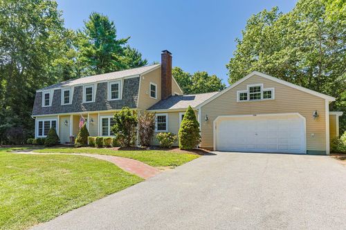 106 Upland Rd, Plympton, MA, 02367-1613 | Card Image