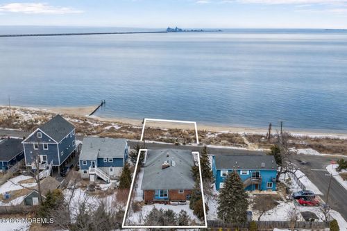 218 Beach Ave, Leonardo, NJ, 07737-1430 | Card Image