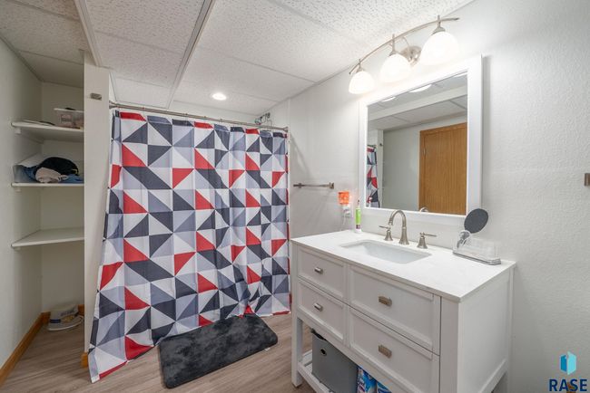 350 W Maple St, House other with 3 bedrooms, 2 bathrooms and null parking in Edgerton MN | Image 22