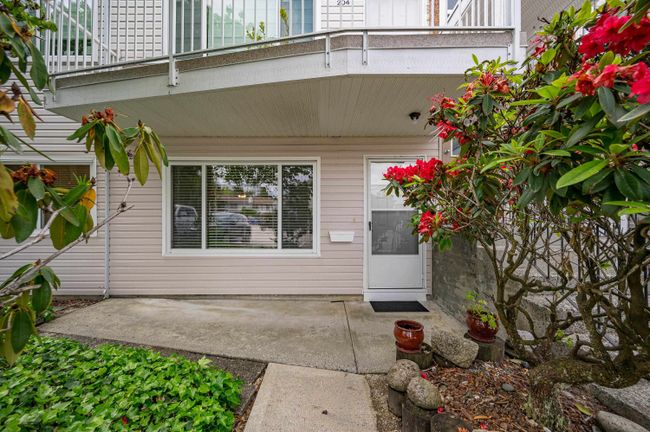 202 - 11901 89 A Avenue, Townhouse with 3 bedrooms, 1 bathrooms and 1 parking in Delta BC | Image 2