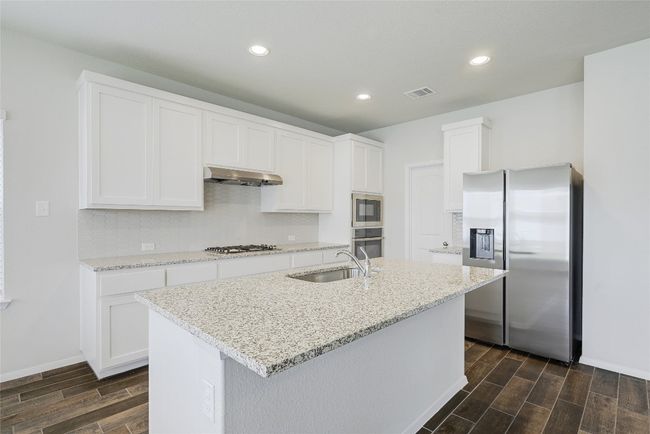 215 Desperado St, House other with 3 bedrooms, 3 bathrooms and 2 parking in Kyle TX | Image 7