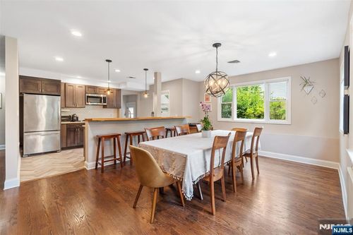 37 Golf Ct, Teaneck, NJ, 07666-5516 | Card Image