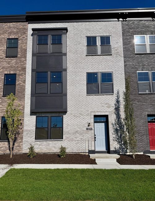 2273 Beechwood Ave, Saint Paul, MN, 55116 | Card Image