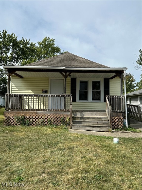 Warren Ave, Elyria, OH 44035