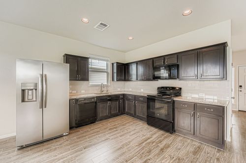 318 Schuylerville Dr, Elgin, TX, 78621-3278 | Card Image