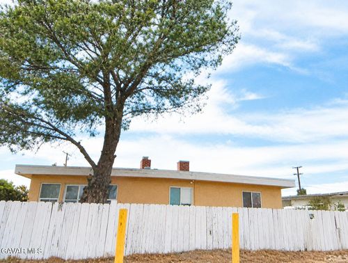 13399 Davenport Street, North Edwards, CA, 93523 | Card Image