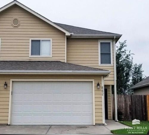 842 Whitetail Court, Junction City, KS, 66441 | Card Image