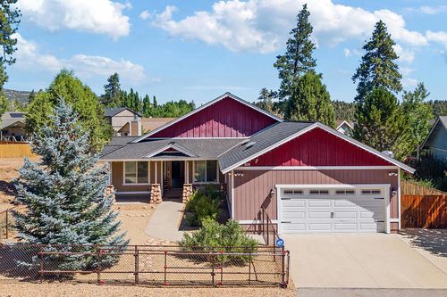 435 Wagon Wheel Rd, Big Bear City, CA, 92314-8708 | Card Image