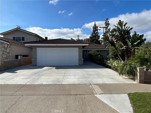 10688 Morning Glory Ave, Fountain Valley, CA, 92708-1136 | Card Image