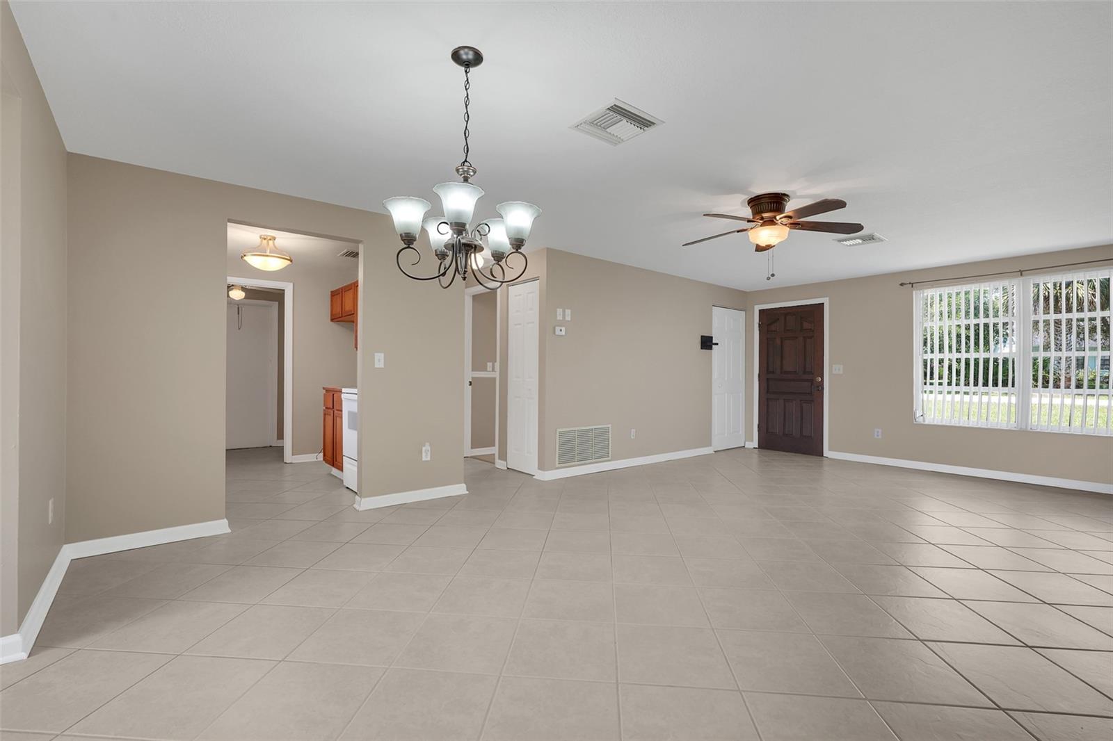 Residential in DELTONA 5