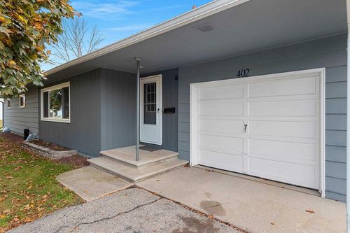 402 Farnsworth Avenue, Oconto, WI, 54153 | Card Image