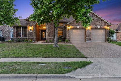 11776 Harrisburg Dr, Frisco, TX, 75035-8652 | Card Image