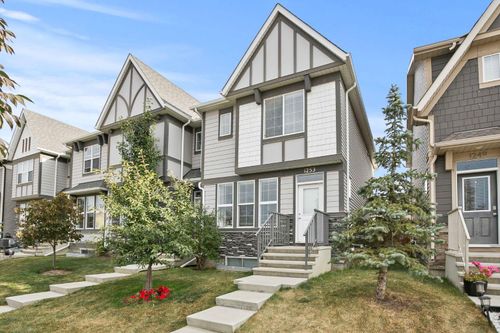 1253 Legacy Cir Se, Calgary, AB, T2X3C7 | Card Image